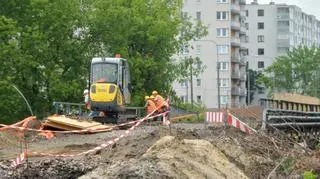 Przygotowania do rozbiórki wiaduktu nad Obozową