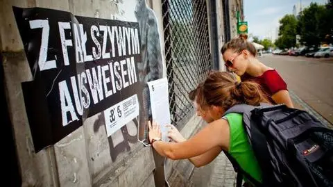 Szukali artystów z kartonu