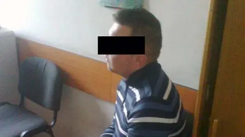 Jechał po pijaku. Zasnął na światłach