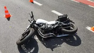 Zderzenie motocykla i samochodu dostawczego na Ursynowie