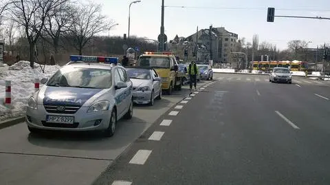 Awantura na rondzie. "Chcesz gówniarzu kulkę?"