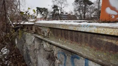 Rampa kolejowa stacji kolejowej Warszawa Falenica