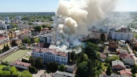 Zapalił się dach szkoły w Grodzisku Mazowieckim 