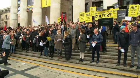 "Powstrzymywać marsz Misiewiczów kultury". Protest przed PKiN