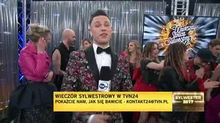 Reporter TVN24 za kulisami sceny