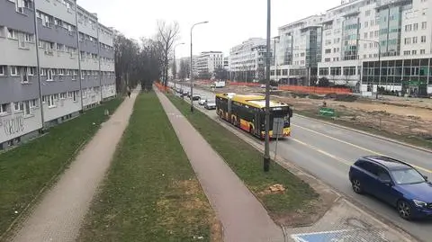 Zlikwidują buspas na Sobieskiego. Ratusz zachęca do korzystania z metra