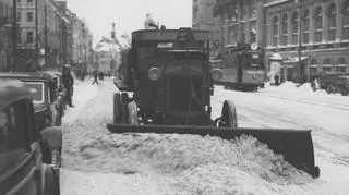 Pług do zgarniania śniegu w 1938 roku