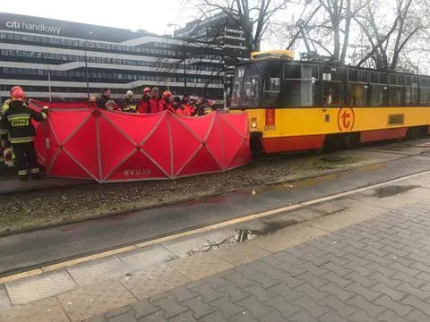 Potrącenie pieszego przez tramwaj 