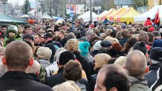 Tłumy na Cmentarzu Bródnowskim