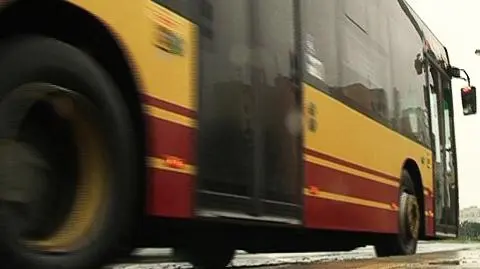 Autobus wlókł nastolatka