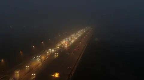 Zepsuta ciężarówka na moście Grota. S8 znów w korku