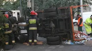 Samochód na boku