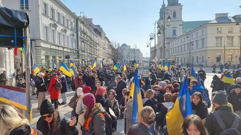 Protest na Krakowskim Przedmieściu 