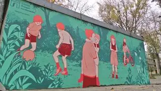 Mural "Dzieci Muranowa" w alei "Solidarności"