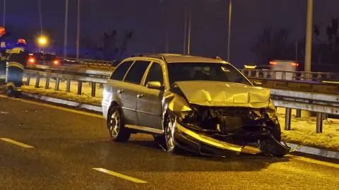 Dwie kolizje na zjeździe z S8. Utrudnienia w kierunku Woli 