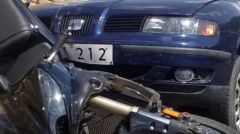 Seat wjechał w motocykl
