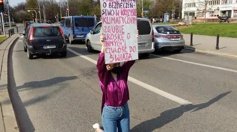 Zablokowała pas ulicy Francuskiej