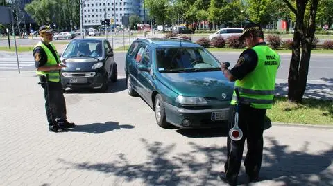 130 mandatów, 60 odholowanych aut. Trwa akcja „Galeria”