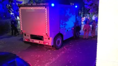Mieszkańcy Saskiej Kępy o "strzałach, na miejscu było dużo służb i psy tropiące. Stołeczna policja: to nie nasza akcja