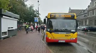 Kursuje zastępcza linia autobusowa