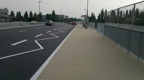Wiadukt nad torami WKD już przejezdny