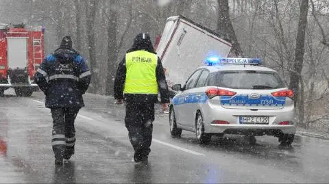 Śmiertelny wypadek na krajowej "50". Droga była zablokowana