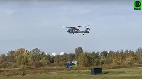 Policyjny Black Hawk nad Wilanowem. Załoga szukała zaginionego mężczyzny