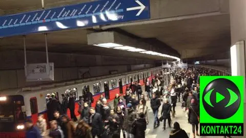 Metro w korku. Poranne opóźnienia