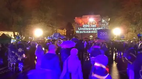 "Niech się dowie cały świat, uniwerek 200 lat!" 