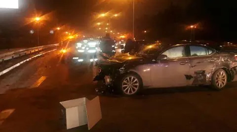 Wisłostrada stanęła po zderzeniu dwóch aut
