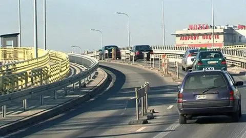 Wiadukt wciąż zamknięty, bo "dokumentów jest za dużo"