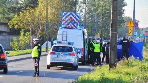 Śmiertelne potrącenie na Bielanach. "Kierowca oddalił się z miejsca zdarzenia"