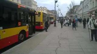 Zepsuty autobus na Krakowskim Przedmieściu