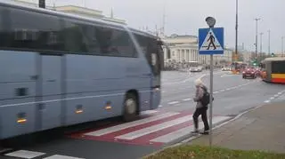 Niebezpieczne przejście na placu Bankowym