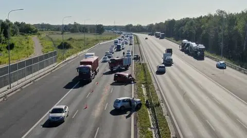 Jeden poranek, dwa zderzenia. Duże utrudnienia na S8