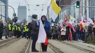 Marsz papieski idzie ulicami stolicy