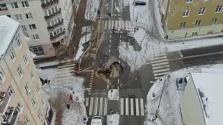 Na Jagiellońskiej zapadła się jezdnia