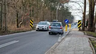 Zwężenie jezdni na mostku na ulicy Lucerny