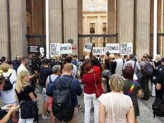 Protest "Gruntujemy Cnoty Niewieście"