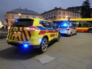 Autobus miejski potrącił pieszą na rondzie de Gaulle'a