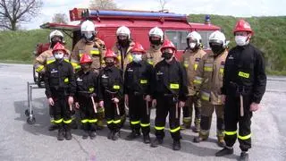Strażacy z Ochotniczej Straży Pożarnej w Pietrusach