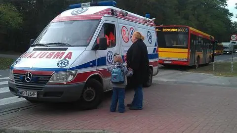 Autobus potrącił dziewczynkę na Trakcie Lubelskim