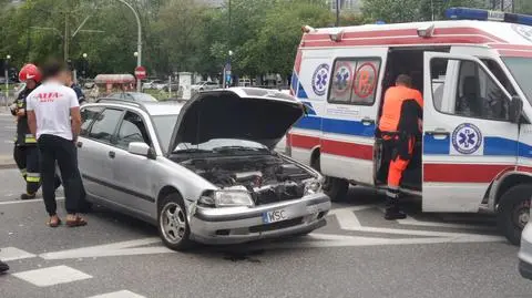 Mokotów: zderzenie BMW z volvo