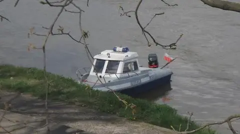 Policjanci wyłowili z Wisły ciało mężczyzny