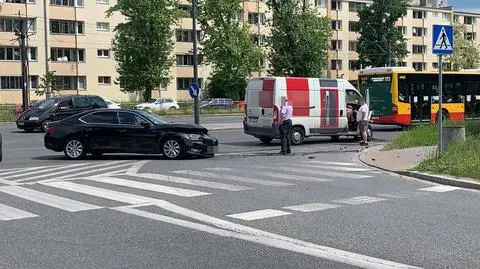 Zderzenie na Grochowie. Nieoficjalnie: brał w nim udział samochód Kancelarii Sejmu