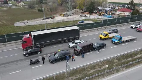 Zderzenie na moście Południowym. Korek w porannym szczycie