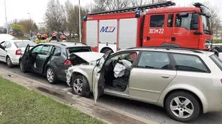 Zderzenie czterech aut w Alejach Jerozolimskich