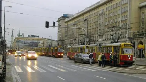 Wjechał pod tramwaj