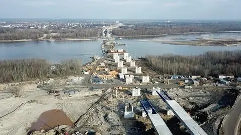 Plac budowy POW powoli zmienia się w trasę szybkiego ruchu