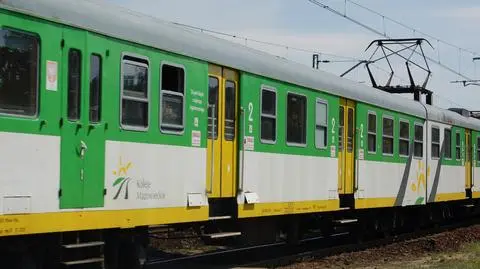 Wniosek z badania za 300 tys. zł: "pasażerowie pączkują"